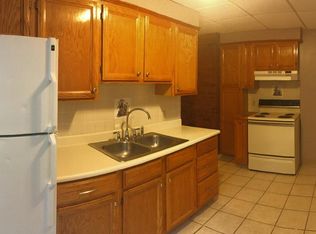 9 Hartman Rd APT 3, Albany, NY 12208
