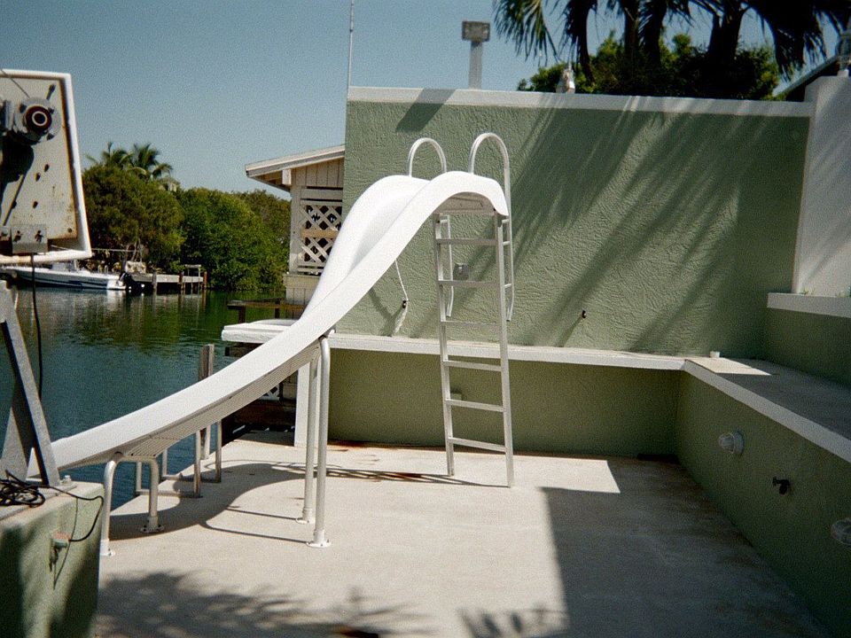 Canalfront Dock
