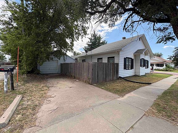 2nd image of 217 Pershing Ct