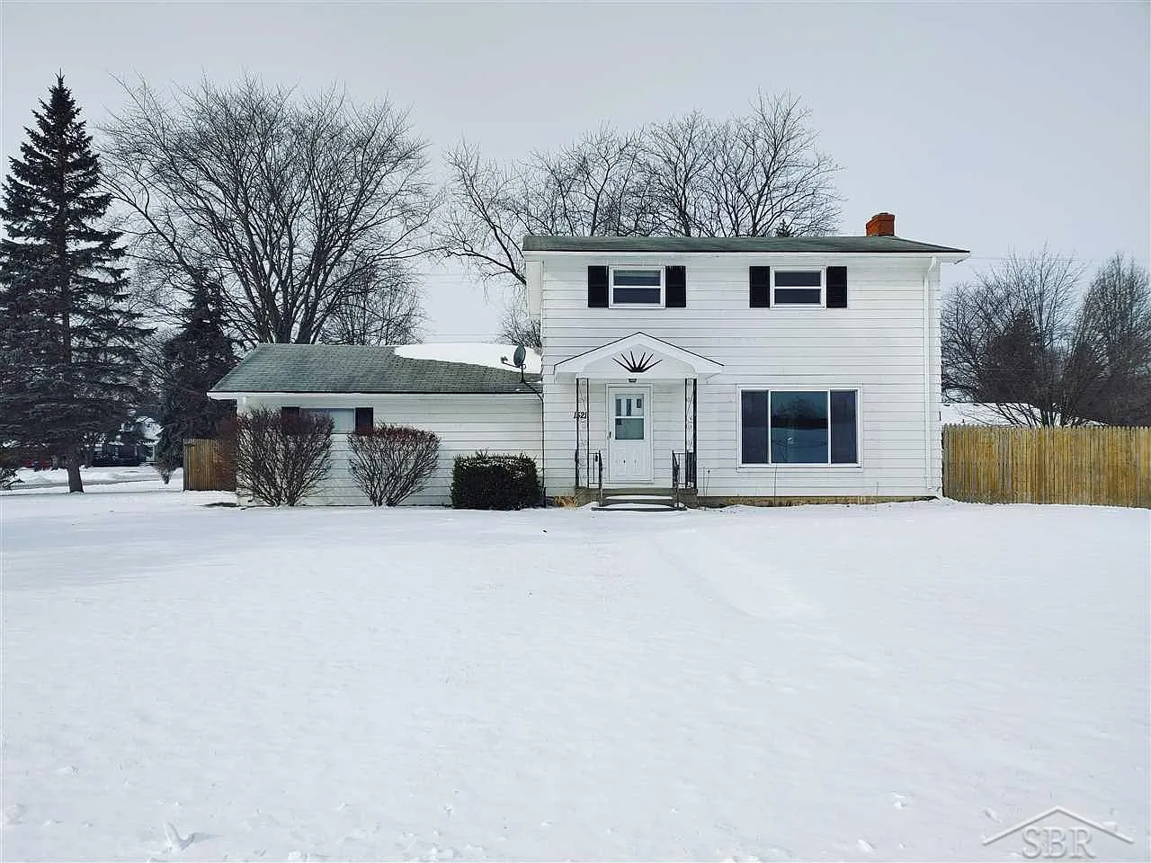 1521 Passolt St photo 1