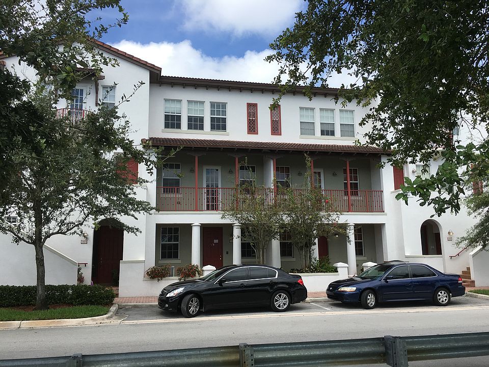 1st image of 11900 SW 27th St Unit 1005