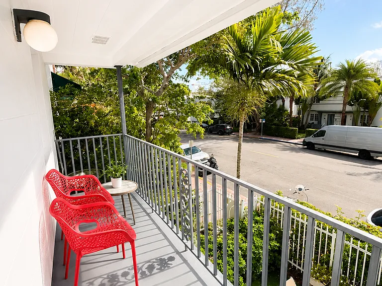 1540 Jefferson Ave #2 — Photo 9