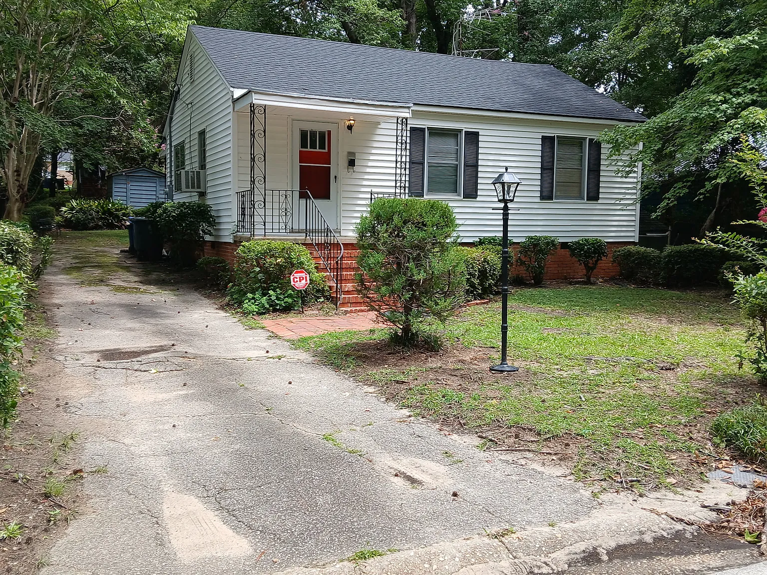 2 bed, 720 sqft, $1,100 — Photo 2