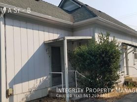 513 NW A St, Grants Pass, OR