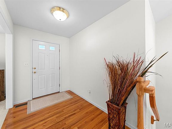 3rd image of 3896 Taplin Place Ct