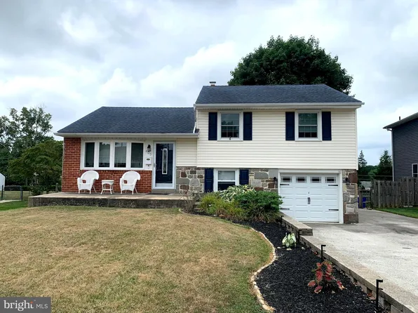 405 S Central Blvd, Broomall, PA 19008
