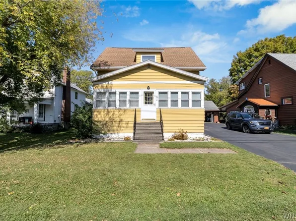 6436 Webster Rd, Orchard Park, NY 14127