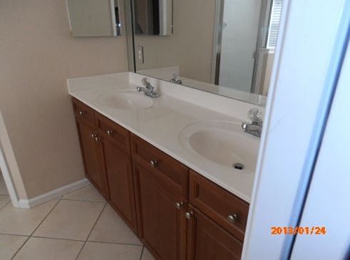 4th image of 2427 E Misty Water Dr