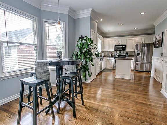 5th image of 1188 Buckingham Cir