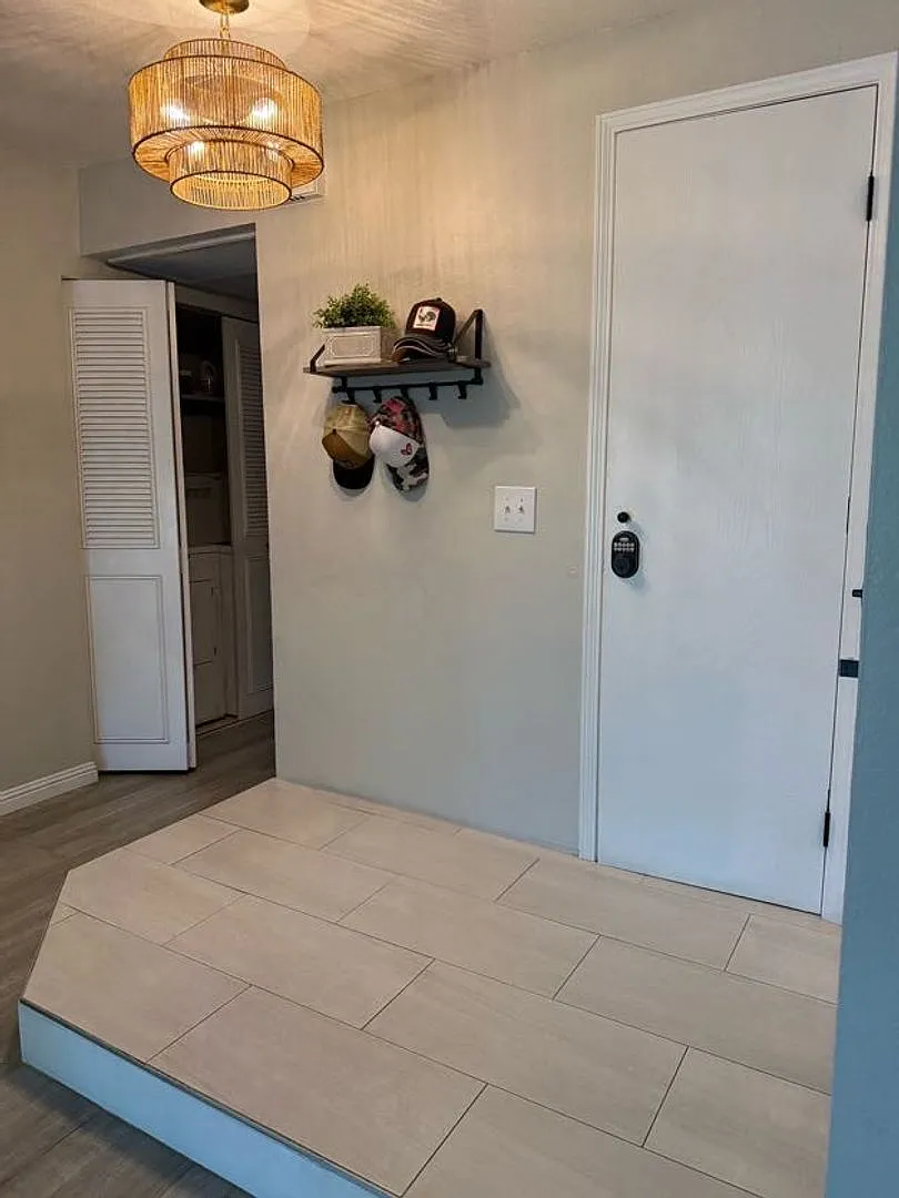 Beautiful Marina View Condo 2BR 2BA Fully Furnished! Turnkey — Photo 4