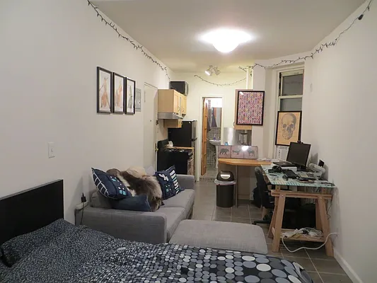 Rented by Performing Assets Corp | media 3