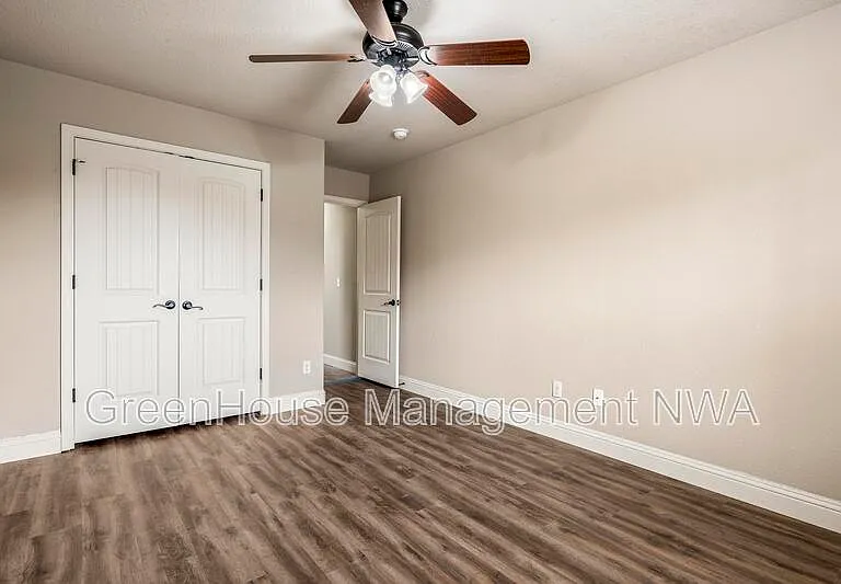 2907 Tanglewood Ave — Photo 22