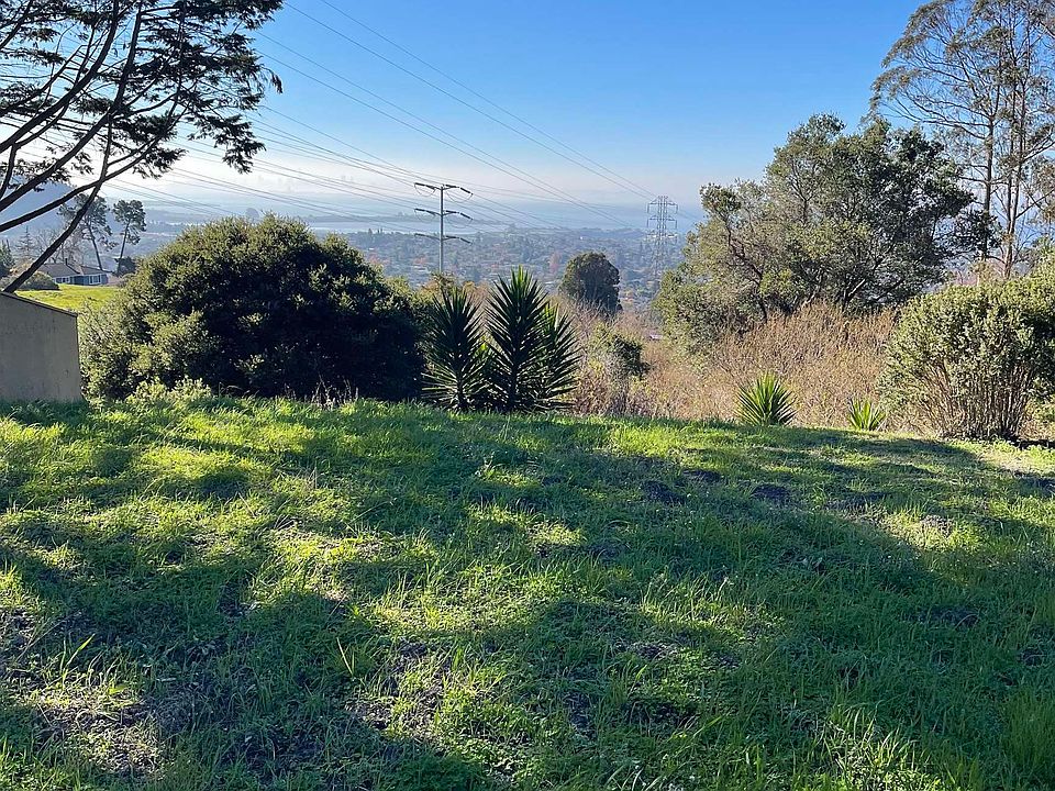 2nd image of 7755 Earl Ct