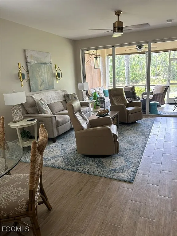 2 bed, 2.0 bath, 1331 sqft, $5,000 — Photo 3