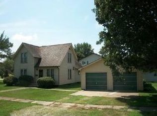 435 S Rowe St, Sheridan, IL 60551