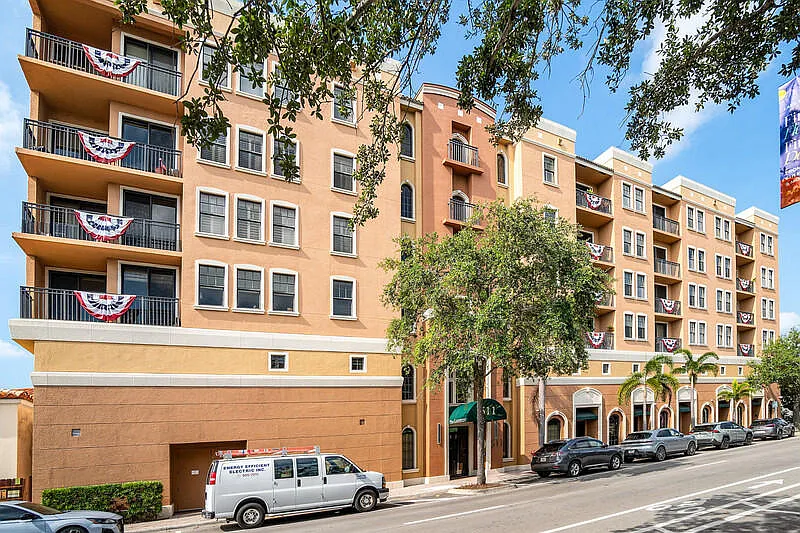 1 bed, 1.0 bath, 674 sqft, $2,175 — Photo 3