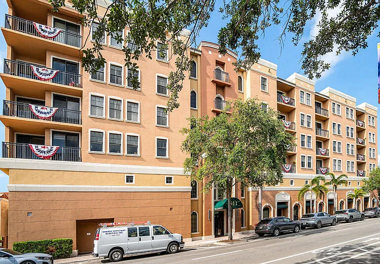 511 Lucerne Ave #618 — Photo 3