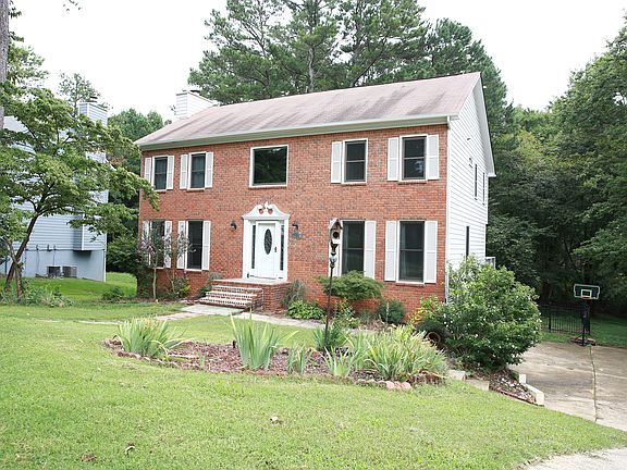 2nd image of 2522 Meadowglen Trl