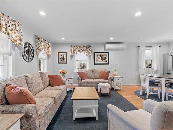5th image of 85 Nadeau Dr