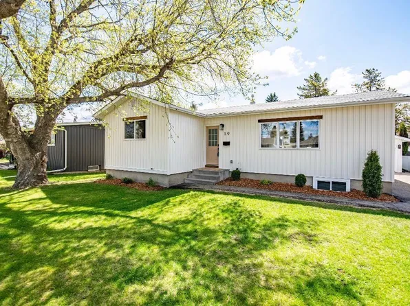 19 Spencer St, Red Deer, AB T4N 0B1