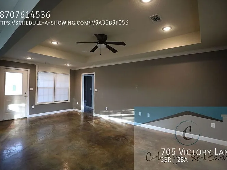 705 Victory Ln — Photo 10