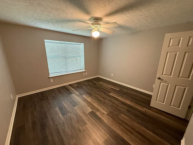 3604 Brookgreen Cir — Photo 14