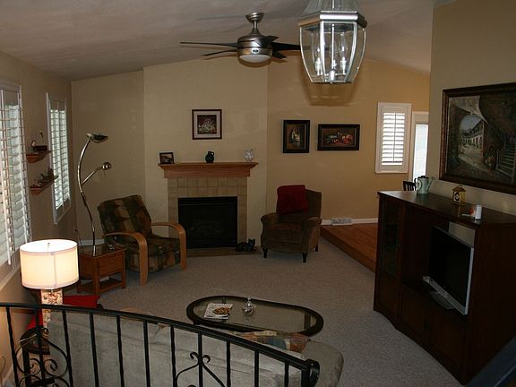 Living Room wtih Fireplace