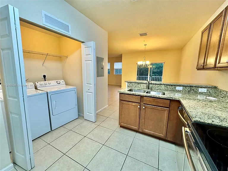 8650 NW 97th Ave #204 — Photo 17