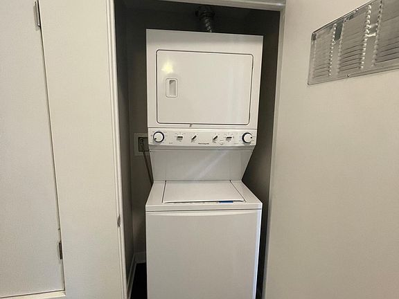 5th image of 13309 Woodbridge St #305