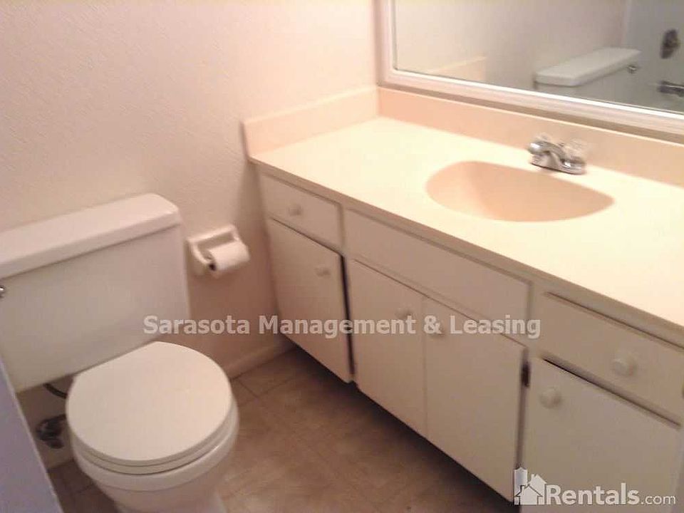 2nd image of 5324 Foxwood Dr