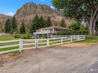 945 Circle St, Wenatchee, WA 98801