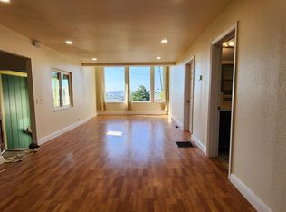 850 Sierra Point Rd #A, Brisbane, CA 94005