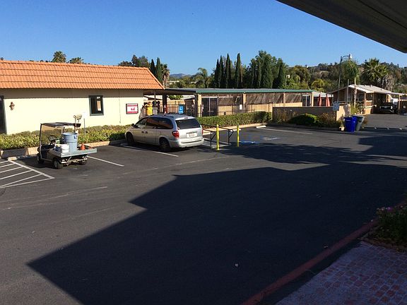 2nd image of 2907 S Santa Fe Ave Space 16