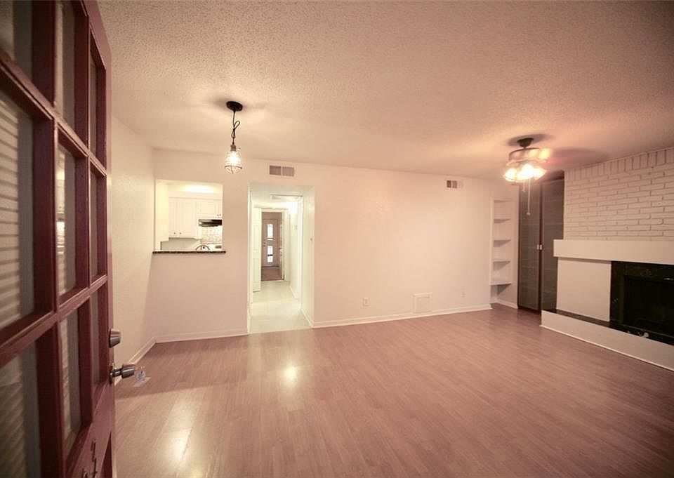 1st image of 4708 McKinney Ave APT 204