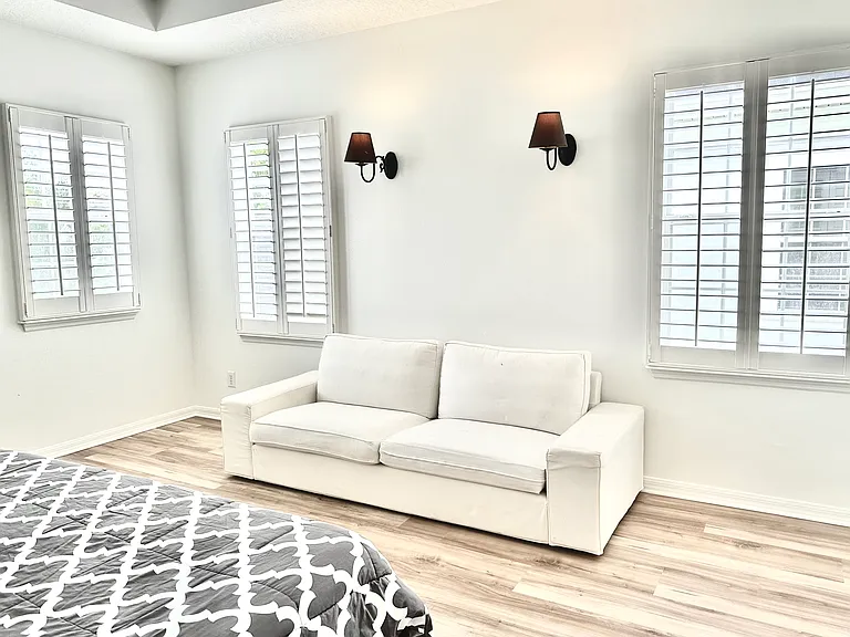 2164 Shaw Ln — Photo 32