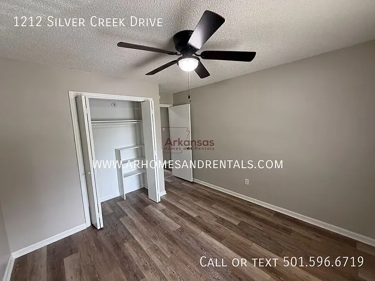 1212 Silver Creek Dr — Photo 13