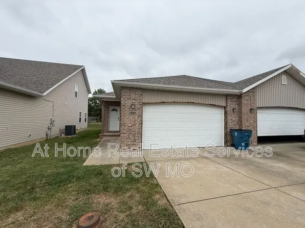 662 S Rilynn Ave, Republic, MO 65738