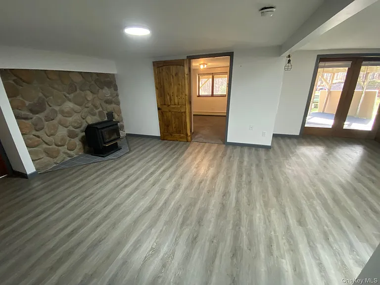 315 Upper Rd #LOWER — Photo 5