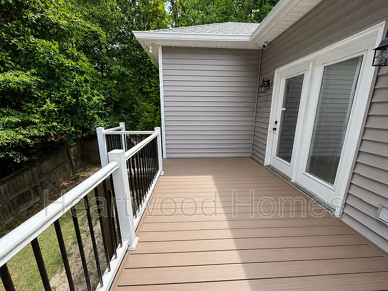 432 Jackson Ave — Photo 35