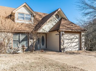11 Ironwood Dr, Eureka Springs, AR 72631