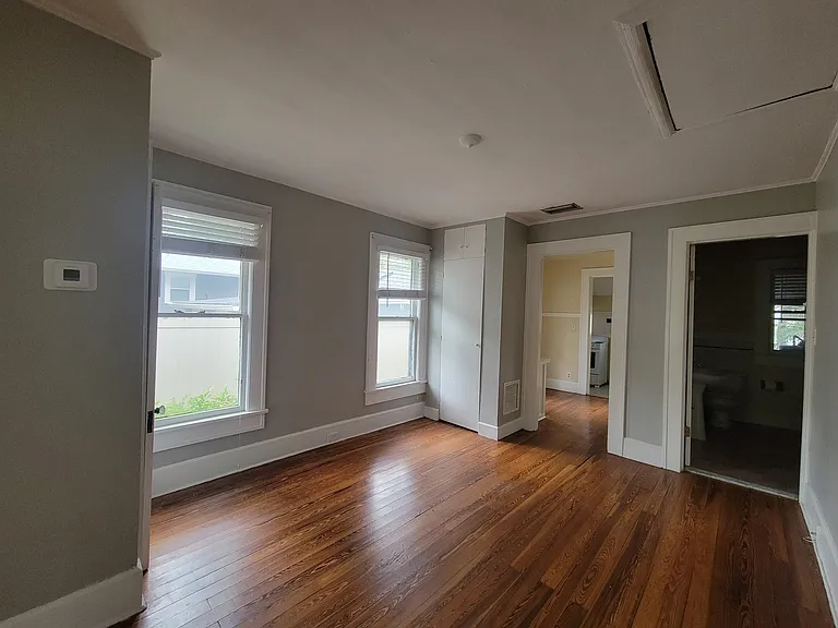 225 11th Ave N #1 — Photo 4