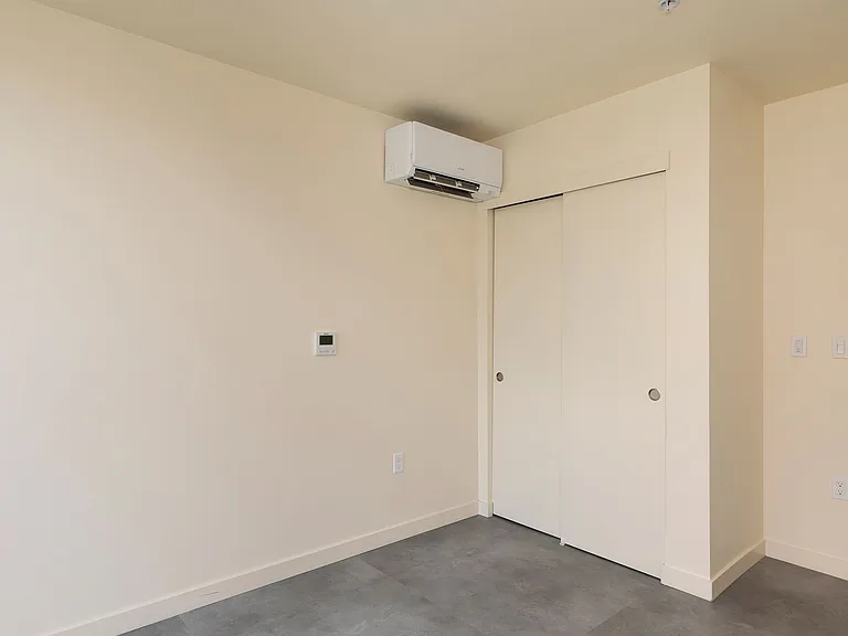 Bell View Apartments — Photo 102