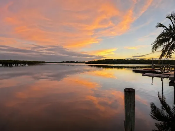 70 SW Hideaway Pl, Stuart, FL 34994