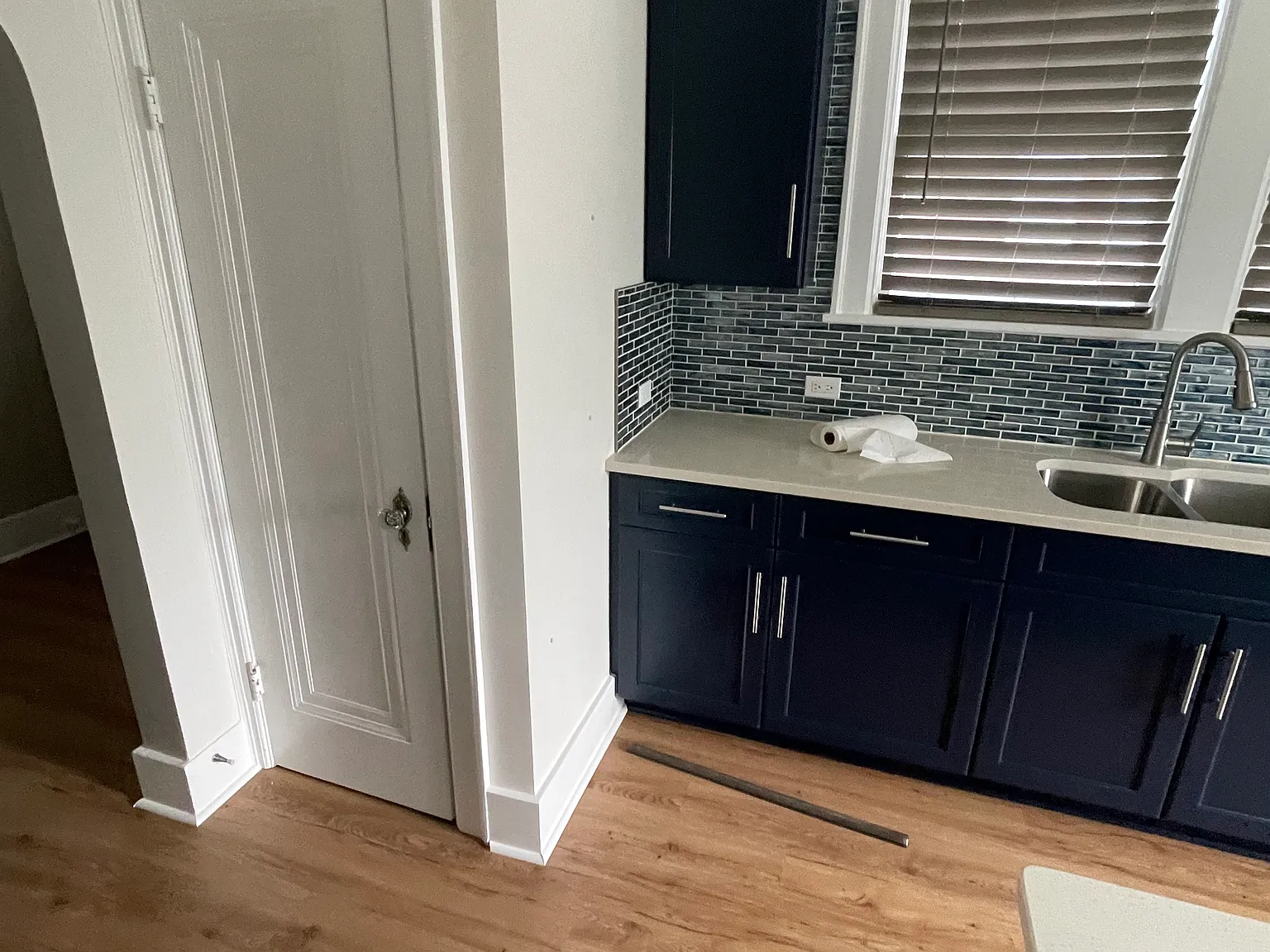 2 bed, 1500 sqft, $2,200 — Photo 3