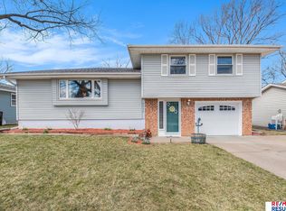 6650 S 83rd Ave, Omaha, NE 68127
