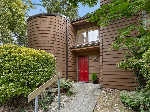 11508 NE 128th Street #11, Kirkland, WA 98034