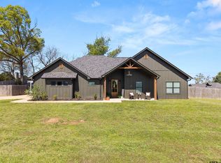 15273 Madison Ln, Lindale, TX 75771