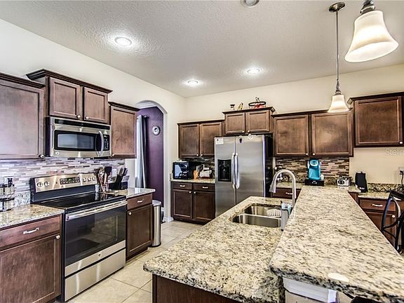 3rd image of 12306 Kentbrook Manor Ln