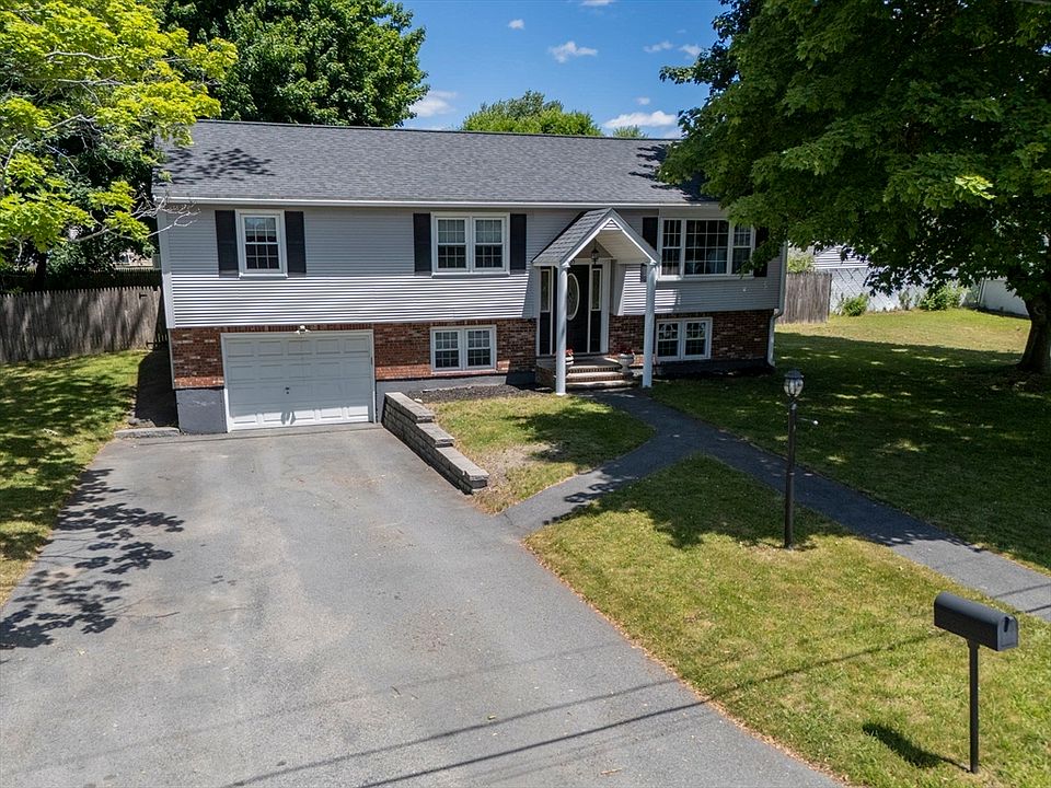 1st image of 35 Oakmeadow Ln