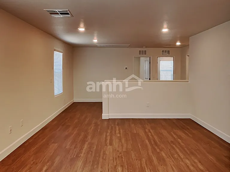 1510 Golden Hour Ave — Photo 9